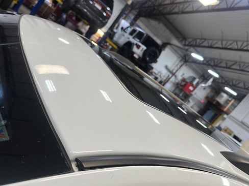 Used 2013 Jeep Grand Cherokee Overland w/ Advance Technology Group image 15