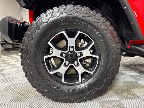 Used 2022 Jeep Wrangler Rubicon w/ LED Lighting Group AWD/4WD image 21