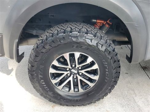 Used 2020 Ford F150 Raptor w/ Equipment Group 802A Luxury image 7