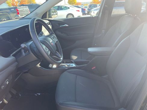 Used 2025 Buick Encore GX Preferred image 25