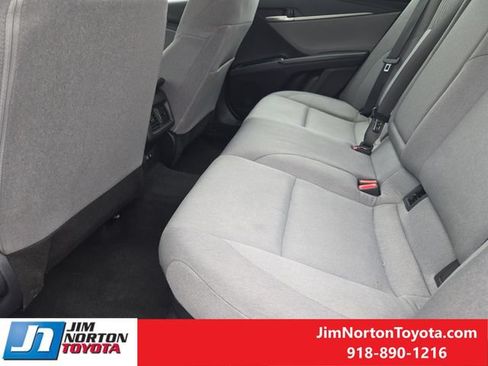 Used 2025 Toyota Camry LE FWD image 30