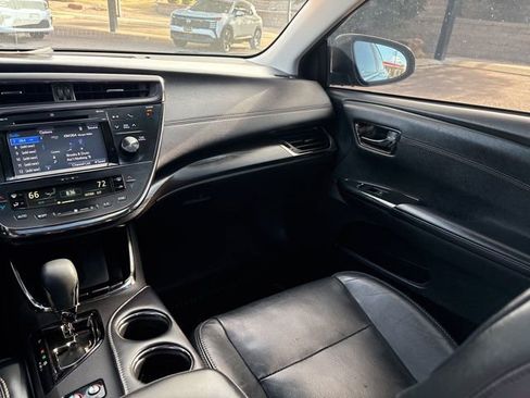 Used 2018 Toyota Avalon Limited w/ All Weather Liner Package image 29