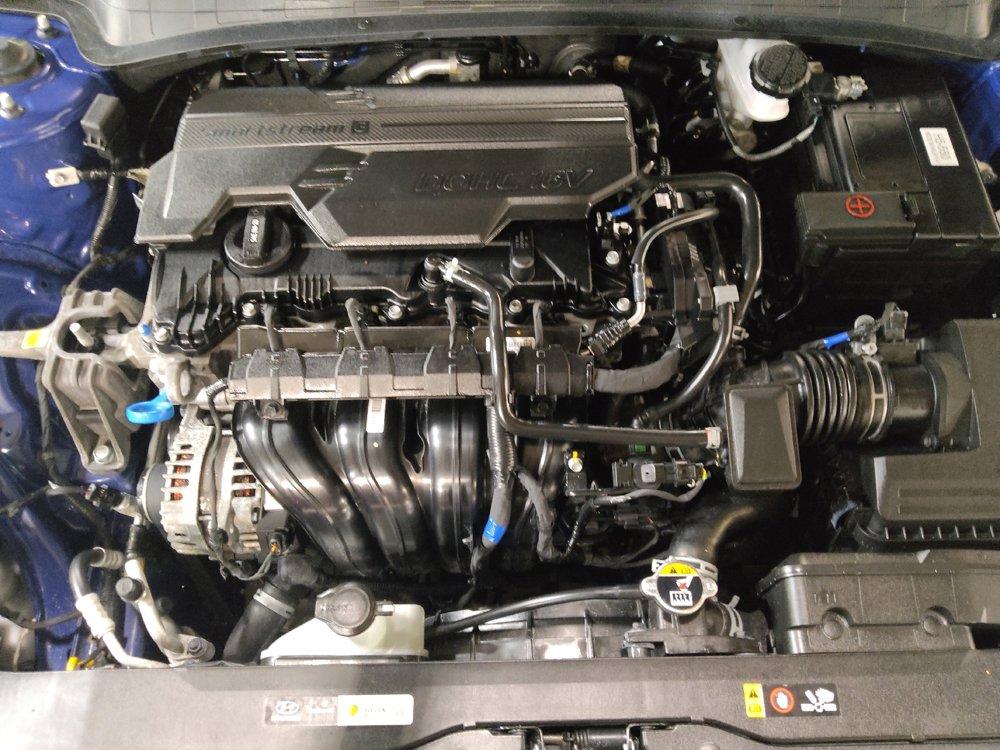 Used 2025 Hyundai Elantra Sport FWD image 30