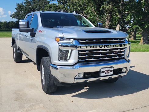Certified 2022 Chevrolet Silverado 2500 LTZ w/ Gooseneck/5TH Wheel Package AWD/4WD image 3