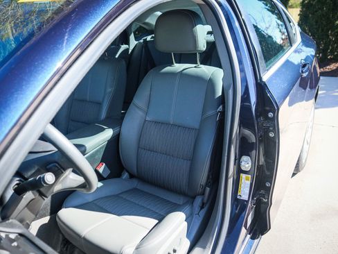 Used 2018 Chevrolet Impala LS image 16