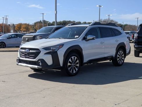 Used 2024 Subaru Outback Touring image 10