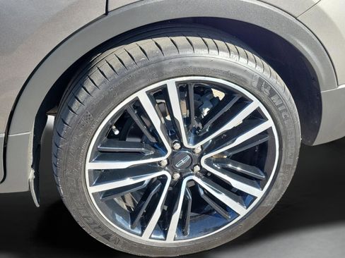 Used 2017 Lincoln MKC Reserve image 5