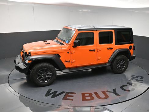 Used 2025 Jeep Wrangler Unlimited Sport AWD/4WD image 20
