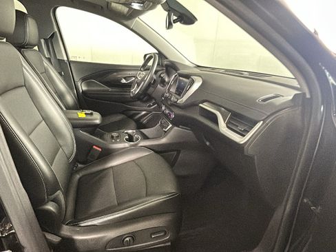Used 2024 GMC Terrain SLT w/ Elevation Edition FWD image 34