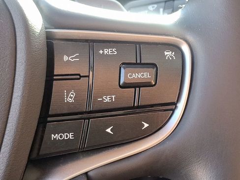 Used 2023 Lexus ES 250 w/ Premium Package image 23