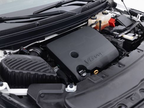 Used 2019 Buick Enclave Essence image 39