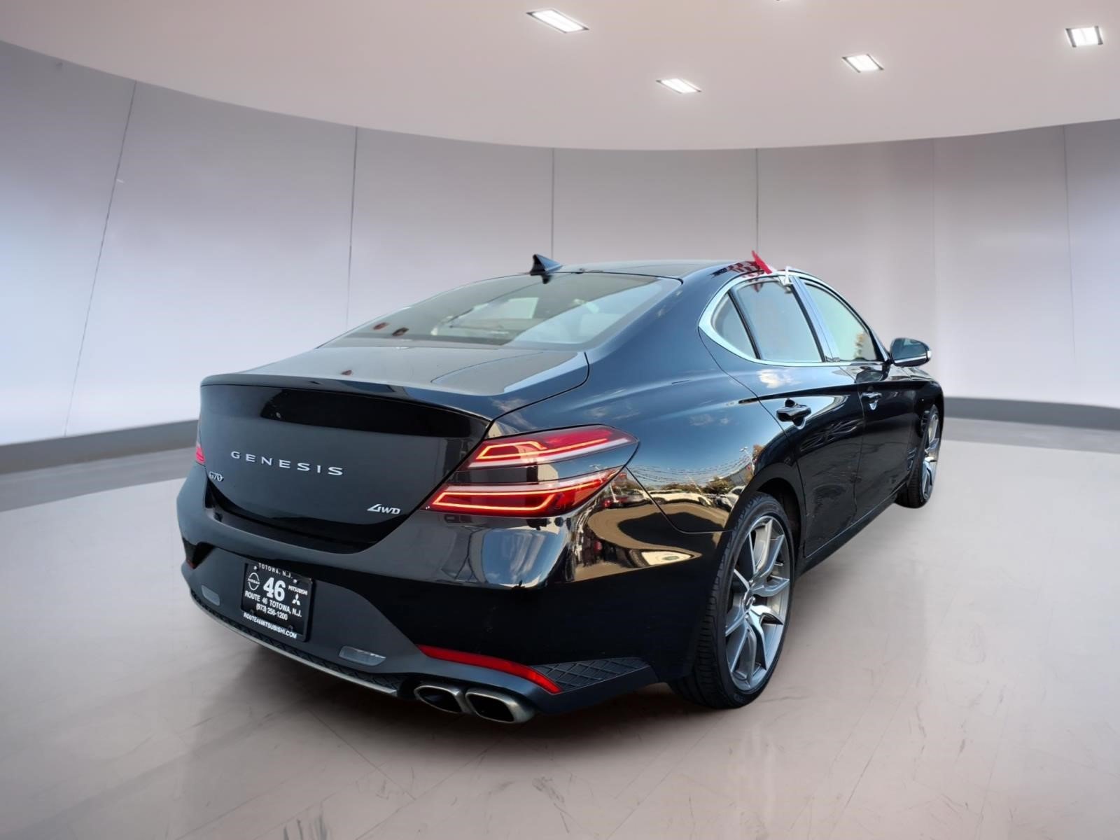 Used 2023 Genesis G70 2.0T AWD/4WD image 4