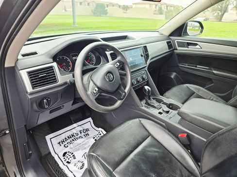 Used 2018 Volkswagen Atlas Launch Edition image 16