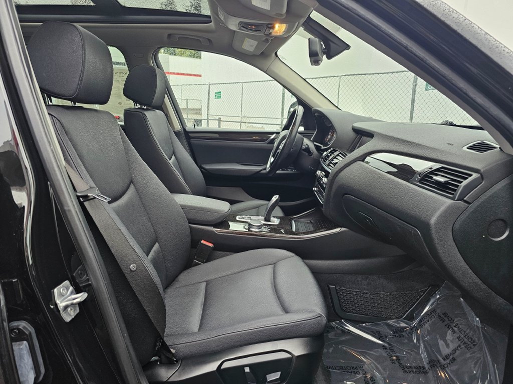 Used 2017 BMW X3 xDrive28i AWD/4WD image 10