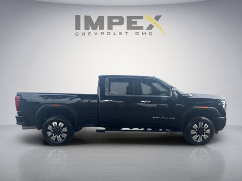 Used 2025 GMC Sierra 2500 Denali AWD/4WD image 6