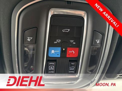 Used 2024 Jeep Grand Cherokee L Altitude image 36