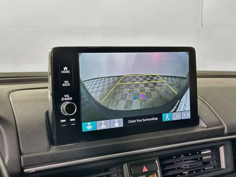 Certified 2025 Honda Pilot Touring image 23