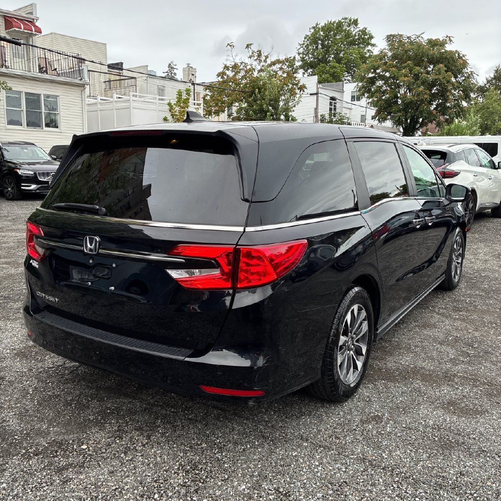 Used 2023 Honda Odyssey EX-L image 3