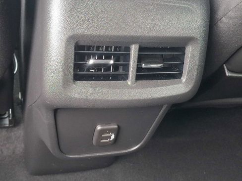 Certified 2023 GMC Terrain SLE w/ Driver Convenience Package AWD/4WD image 11