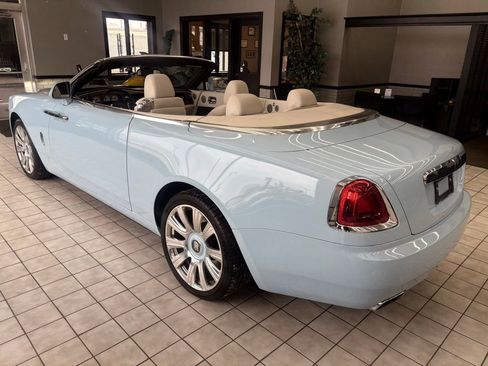 Used 2016 Rolls-Royce Dawn image 4