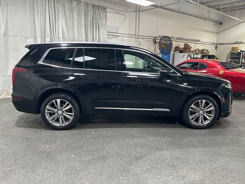 Used 2022 Cadillac XT6 Premium Luxury AWD/4WD image 9