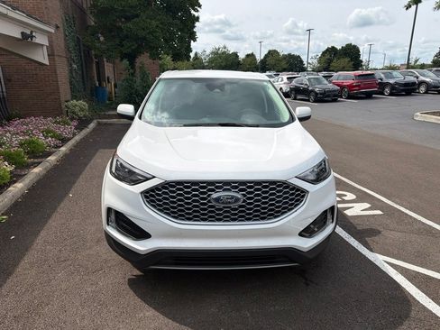 Used 2023 Ford Edge SEL w/ Convenience Package AWD/4WD image 2