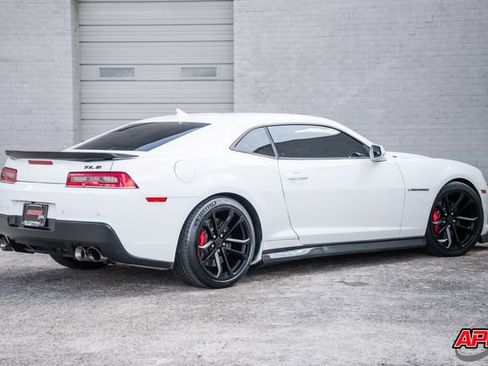Used 2014 Chevrolet Camaro SS w/ SS Performance Package image 5