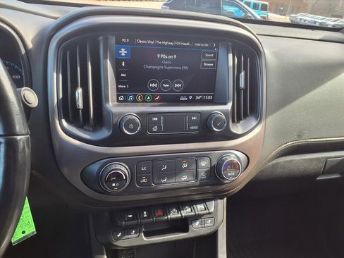 Used 2022 GMC Canyon AT4 image 21