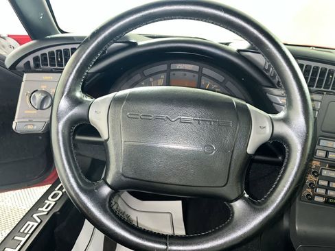 Used 1991 Chevrolet Corvette Coupe image 16