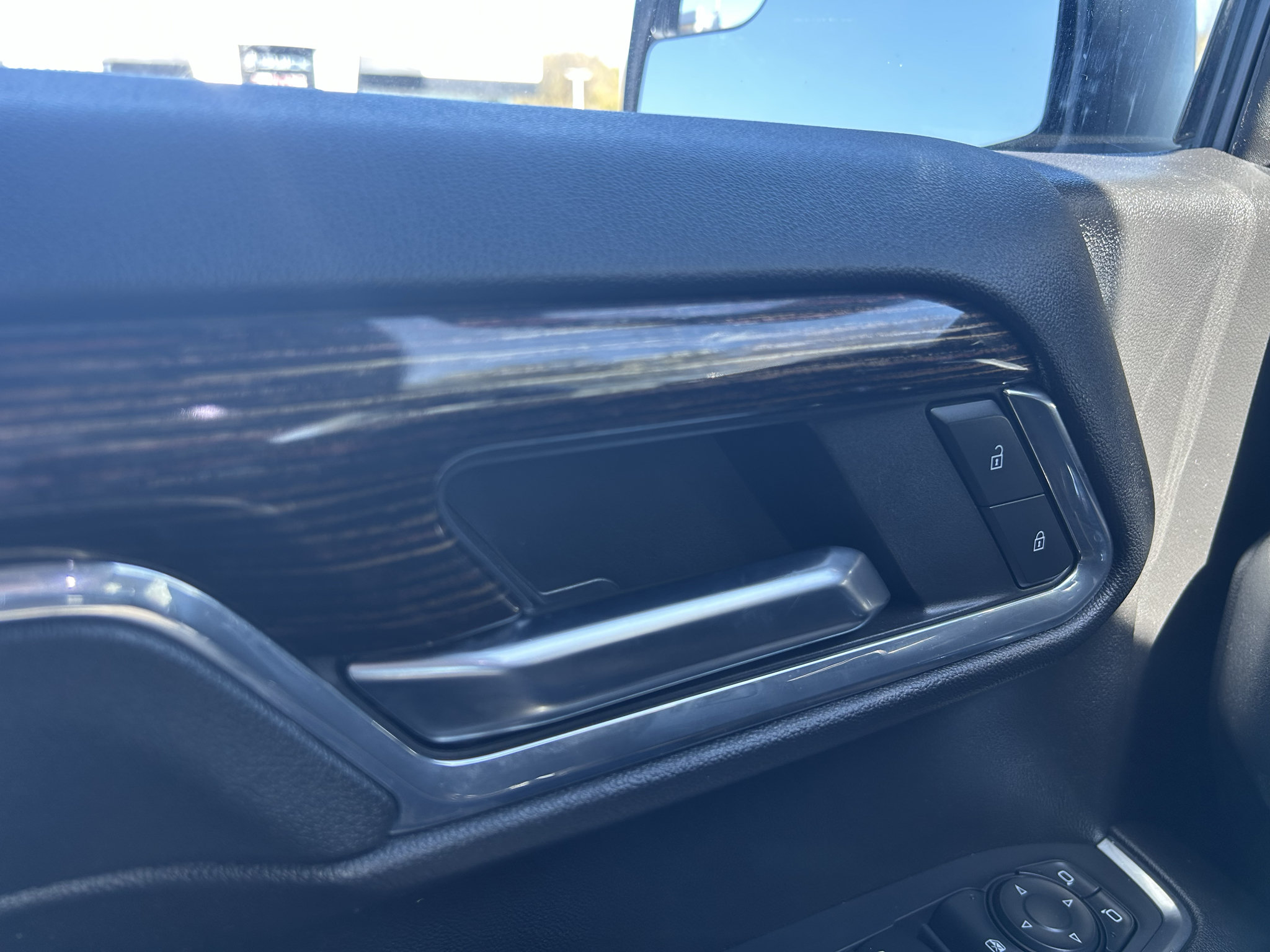 Used 2024 GMC Sierra 1500 SLE AWD/4WD image 23