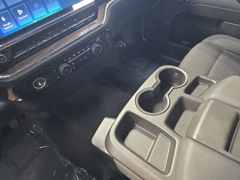 Used 2024 Chevrolet Silverado 1500 LT AWD/4WD image 27