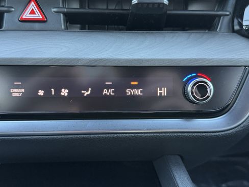 Used 2025 Kia Sportage X-Line image 61