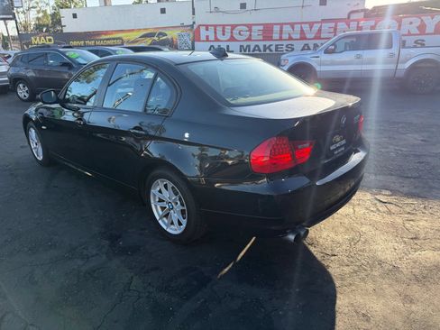 Used 2010 BMW 328i Sedan RWD image 4