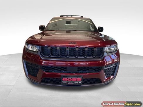 New 2026 Jeep Grand Cherokee Altitude AWD/4WD image 2