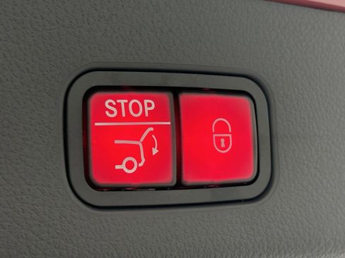 New 2026 Mercedes-Benz GLC 300 image 23