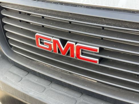 New 2025 GMC Savana 2500 Extended w/ Driver Convenience Package image 31