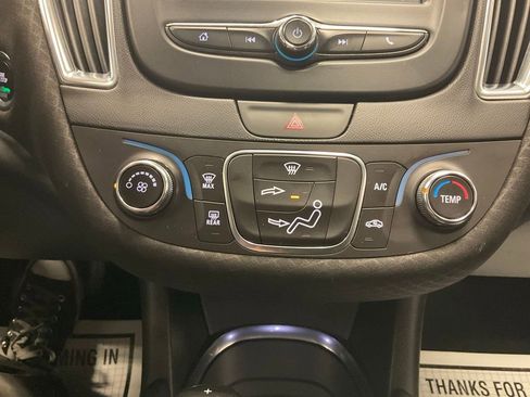Used 2016 Chevrolet Malibu LT FWD image 20