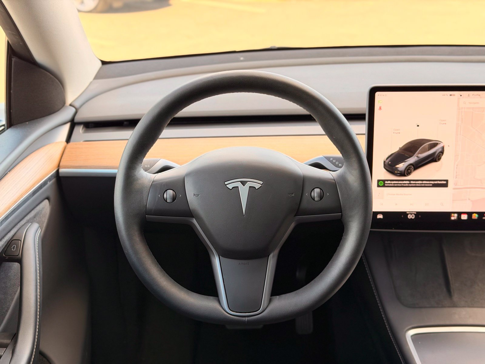 Used 2024 Tesla Model Y Long Range RWD image 32