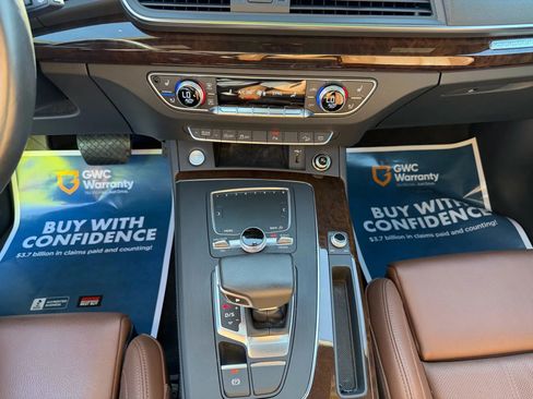 Used 2019 Audi Q5 2.0T Premium Plus w/ Premium Plus Package image 27