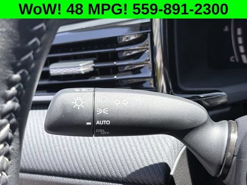 Used 2025 Toyota Camry SE w/ Multimedia Upgrade Package FWD image 14