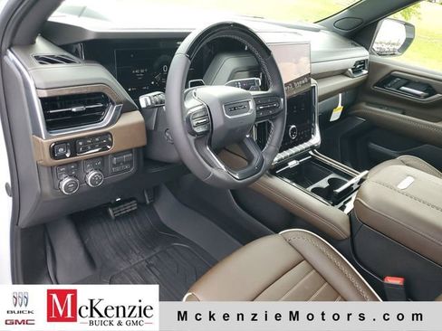 New 2026 GMC Yukon Denali Ultimate AWD/4WD image 6