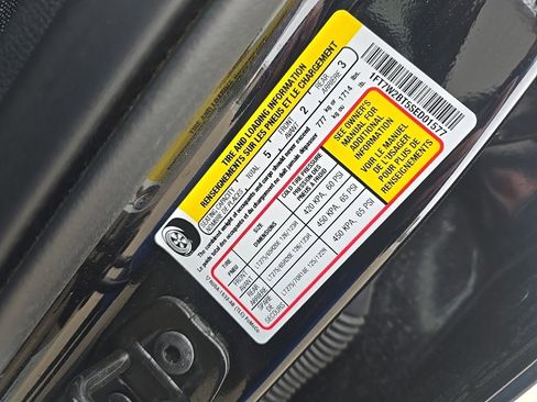 Used 2025 Ford F250 Platinum image 10