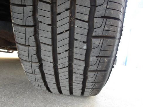 Used 2014 Ford Focus SE w/ SE Winter Package FWD image 44