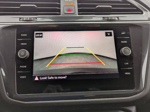 Used 2023 Volkswagen Tiguan SE FWD image 29