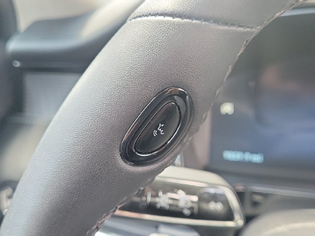 Certified 2025 Lincoln Corsair FWD image 24
