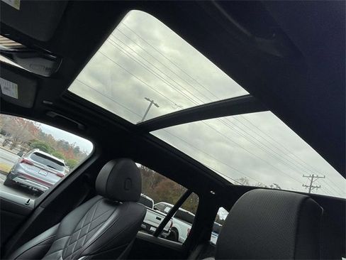 Used 2023 BMW X5 xDrive40i w/ Premium Package image 18