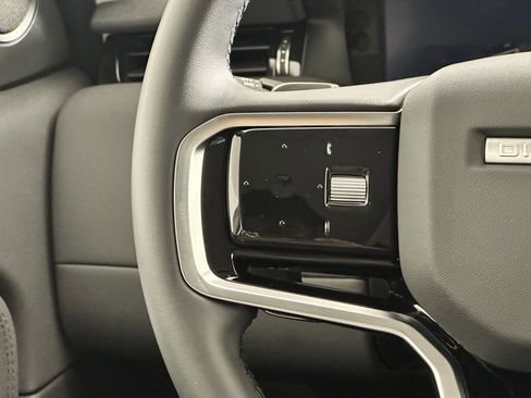 Certified 2025 Land Rover Discovery Sport S image 15