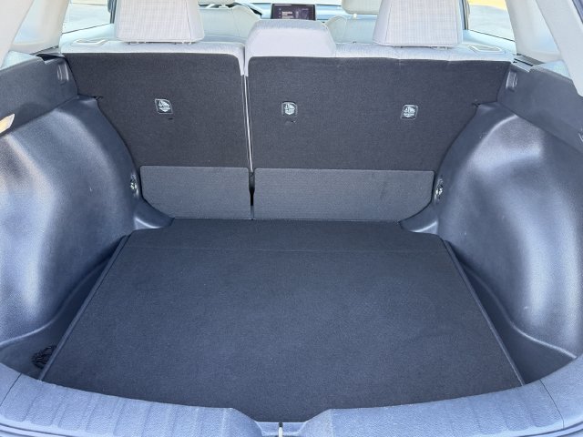 Used 2025 Toyota Corolla Cross L FWD image 26