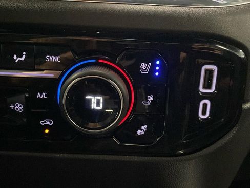 Used 2023 Chevrolet Silverado 1500 High Country w/ High Country Premium Package image 34