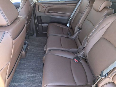 New 2026 Honda Odyssey Touring image 10